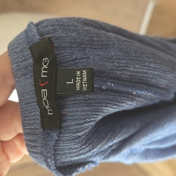 Women's One-Shoulder Blue Top - Picture 9 of 10